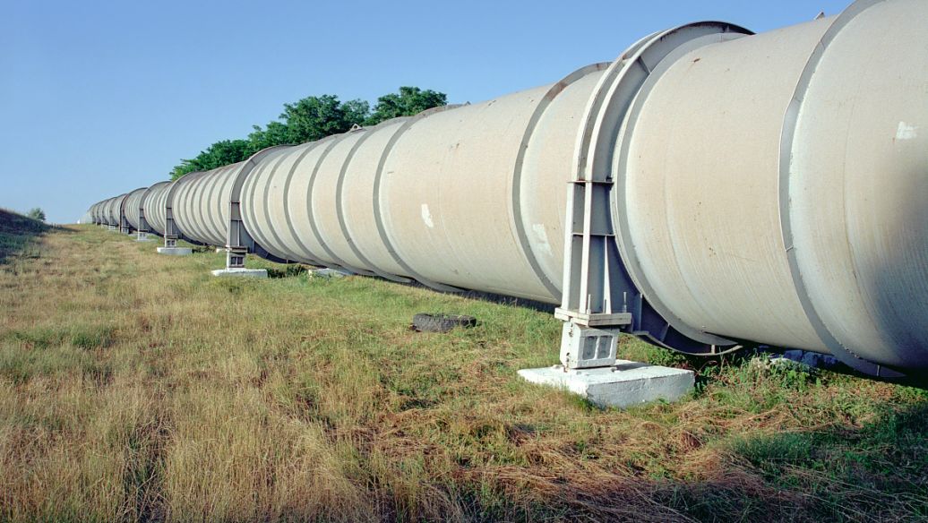 大型儲油罐振動時效應用