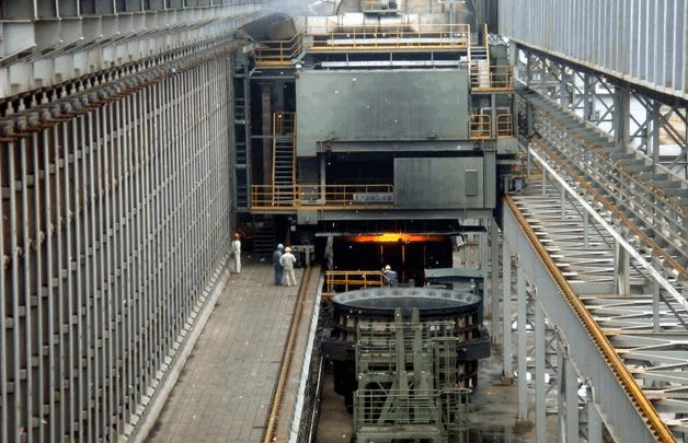 大型焦?fàn)t基礎(chǔ)結(jié)構(gòu)應(yīng)變測(cè)試研究